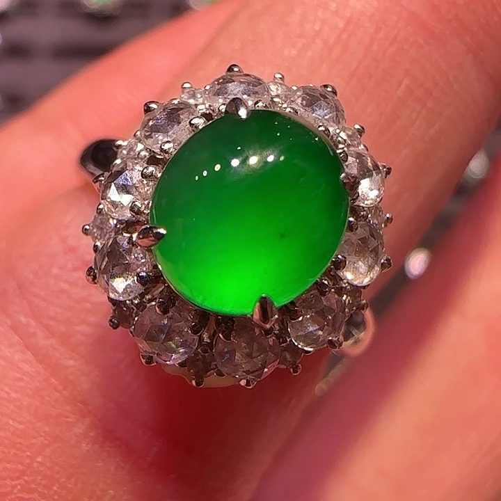 翡翠戒指18K金镶嵌戒指