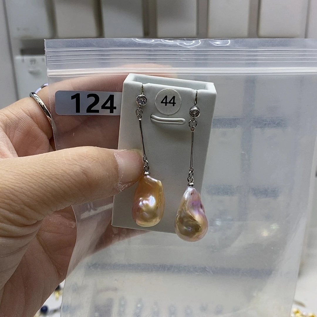 颈饰合金淡水珍珠