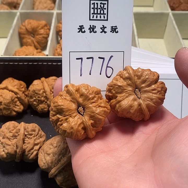 文玩核桃吊坠哈*喽蛤蟆