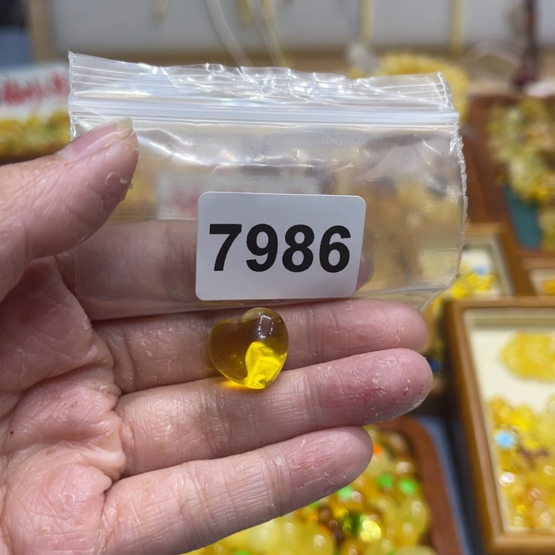 未镶嵌颈饰琥珀蜜蜡