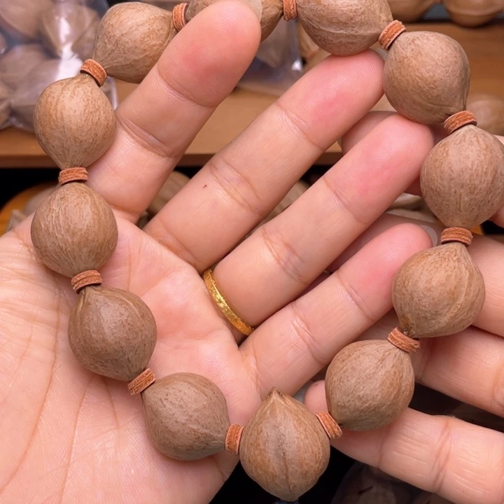 橄榄核手串/手链橄榄核1.9✖️24左右