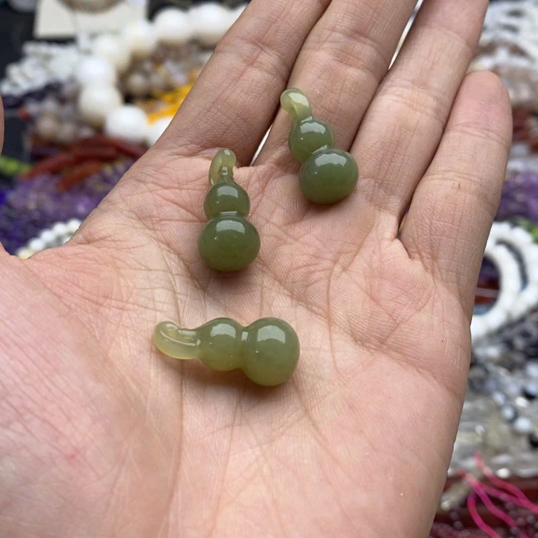 未镶嵌玛瑙/玉髓珠宝半成品一颗纯天然和田玉葫芦11×24mm