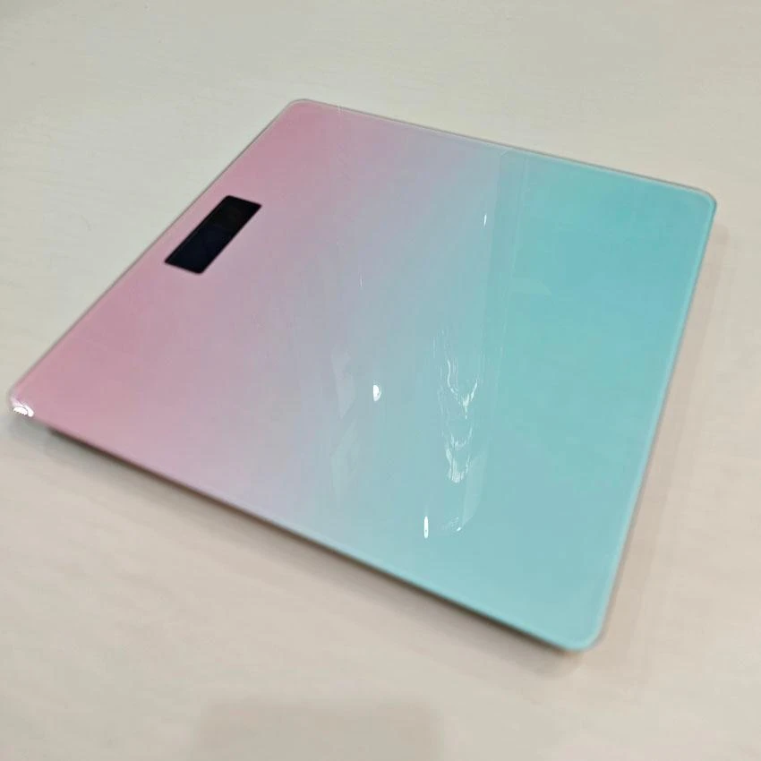 体重秤粉色女孩电池充电