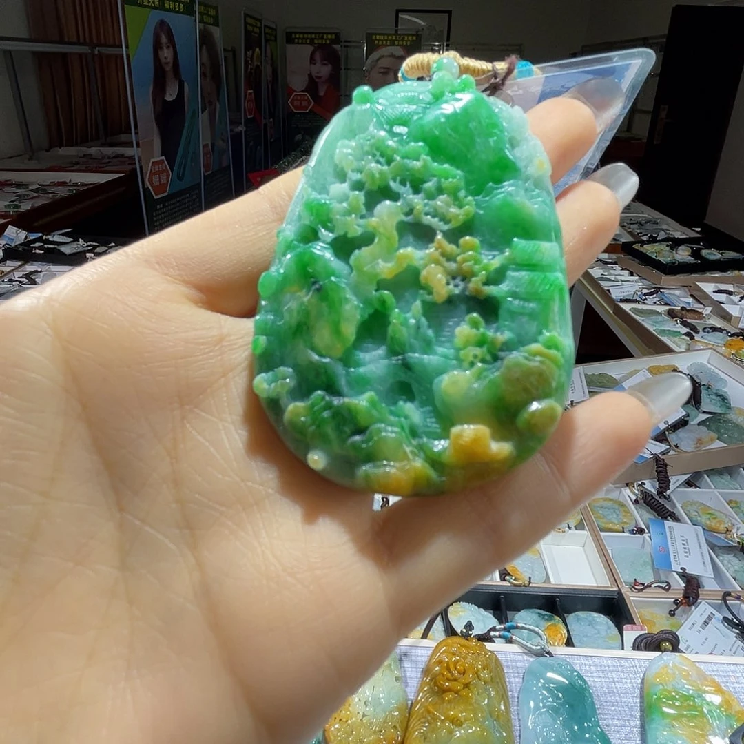 翡翠未镶嵌颈饰木*一