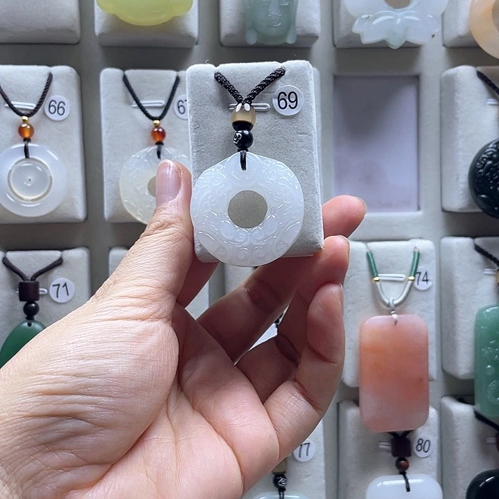 和田玉（青玉）未镶嵌颈饰