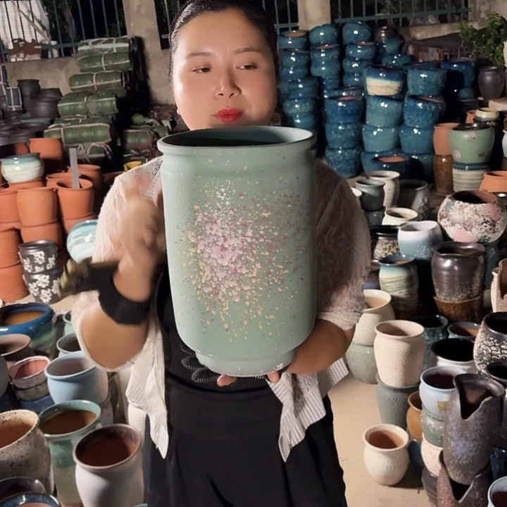 口20高30一个盆子。