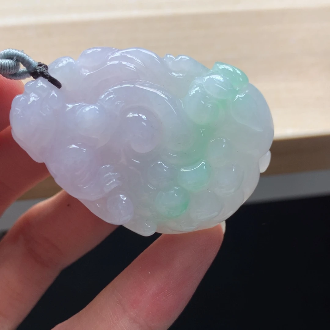 颈饰未镶嵌翡翠吊坠