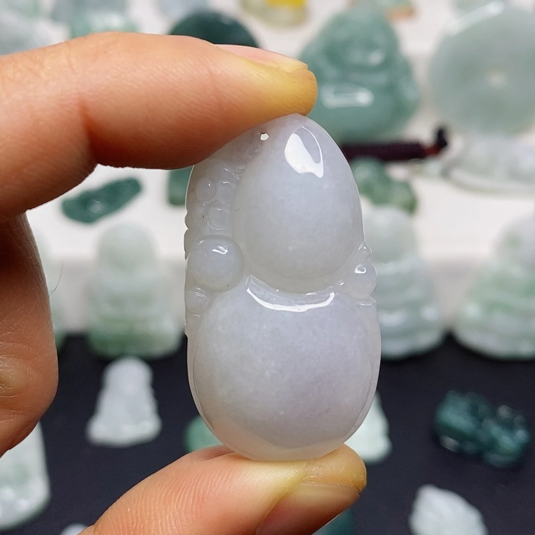 翡翠颈饰未镶嵌吊坠