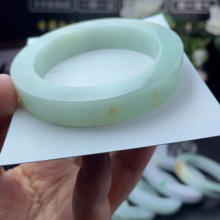 定制翡翠手镯未镶嵌