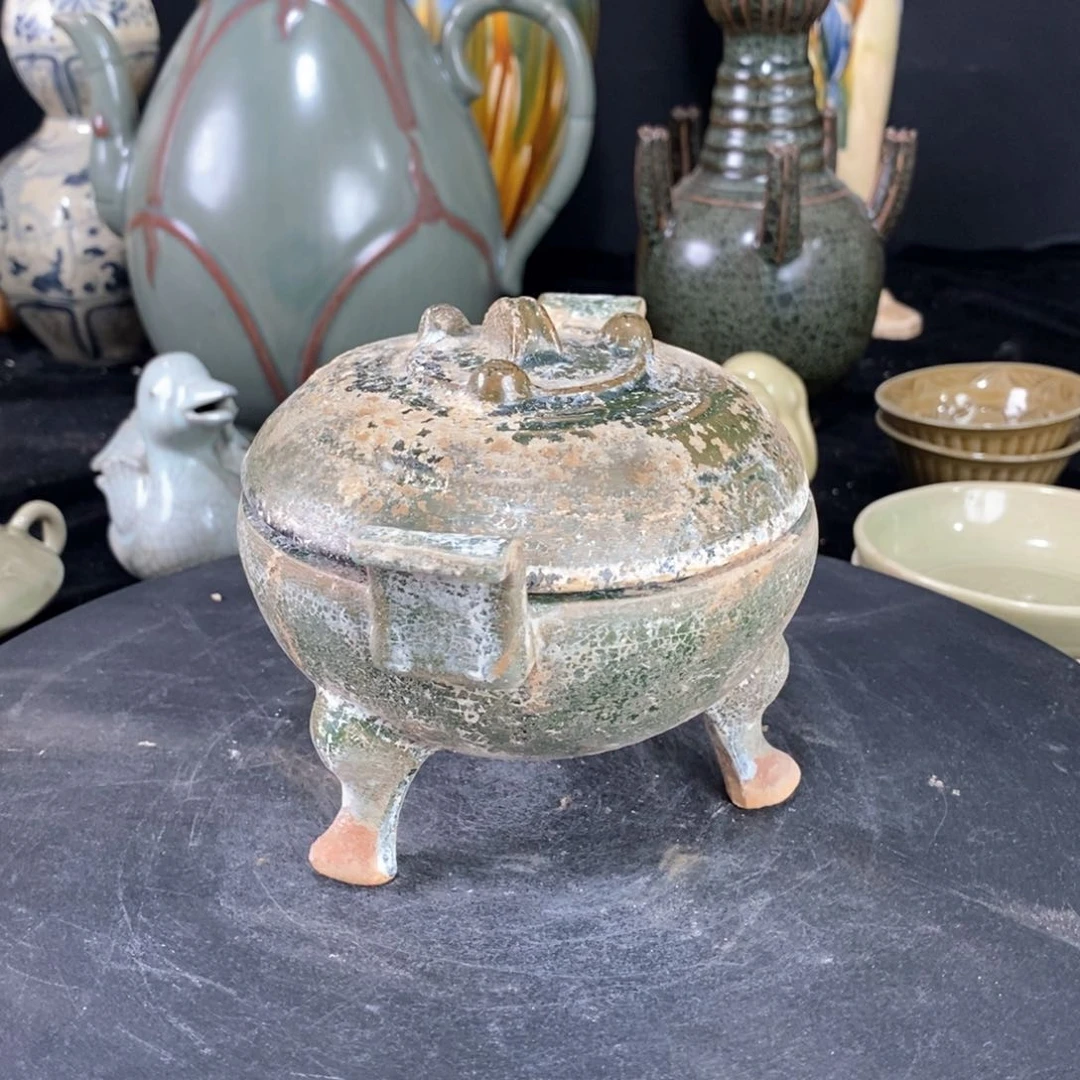 摆件绿釉色绞胎瓷器鼎