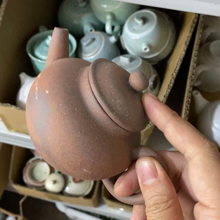 陶瓷艺术品及陶瓷壶壶