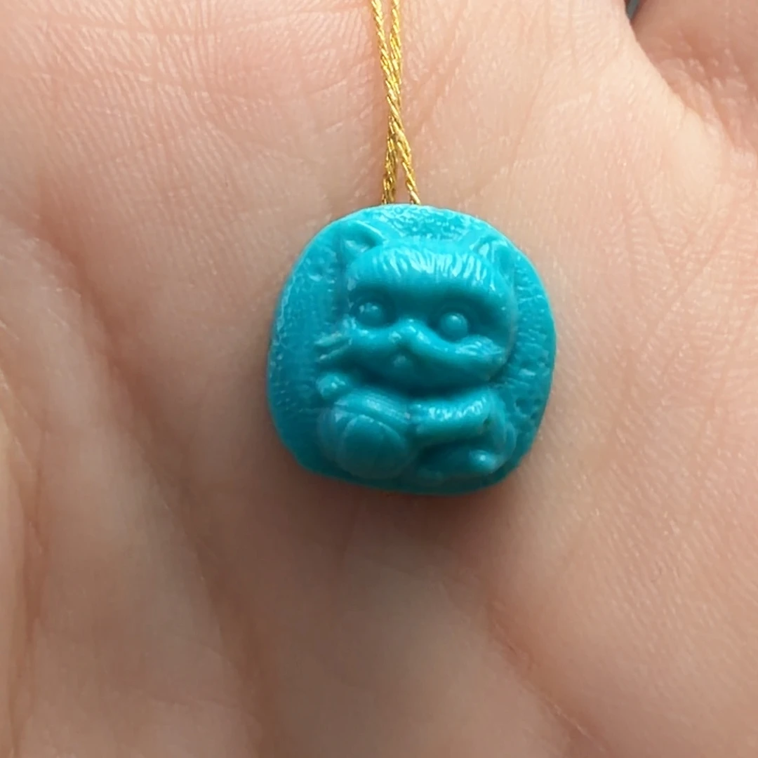 绿松石未镶嵌颈饰