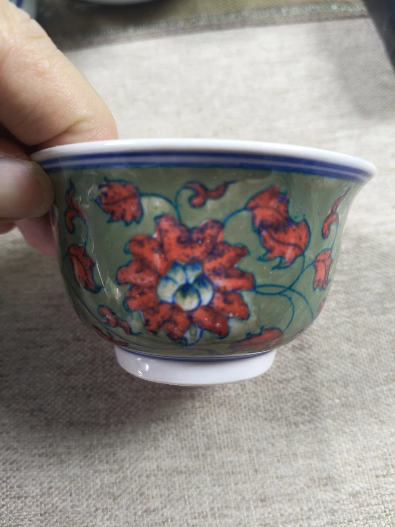景德镇陶瓷全手工手绘红稀土釉中彩满工绘画缠枝莲压手杯