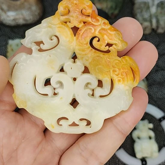 把件龙脊菩提物件优美，欢迎咨询