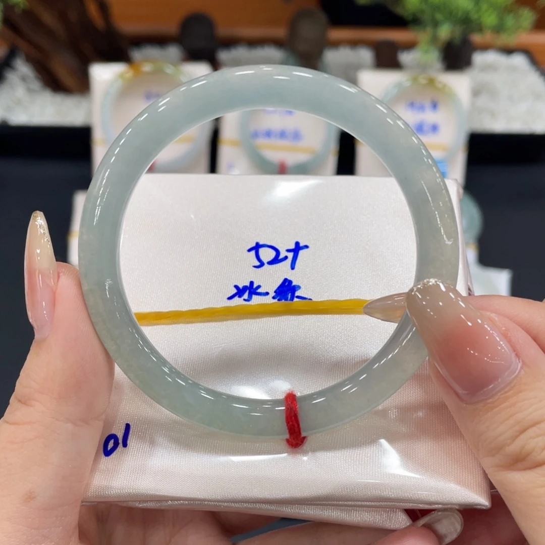 未镶嵌手镯翡翠缅甸天然翡翠手镯