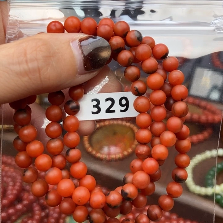 喜***雪南红玛瑙未镶嵌手链