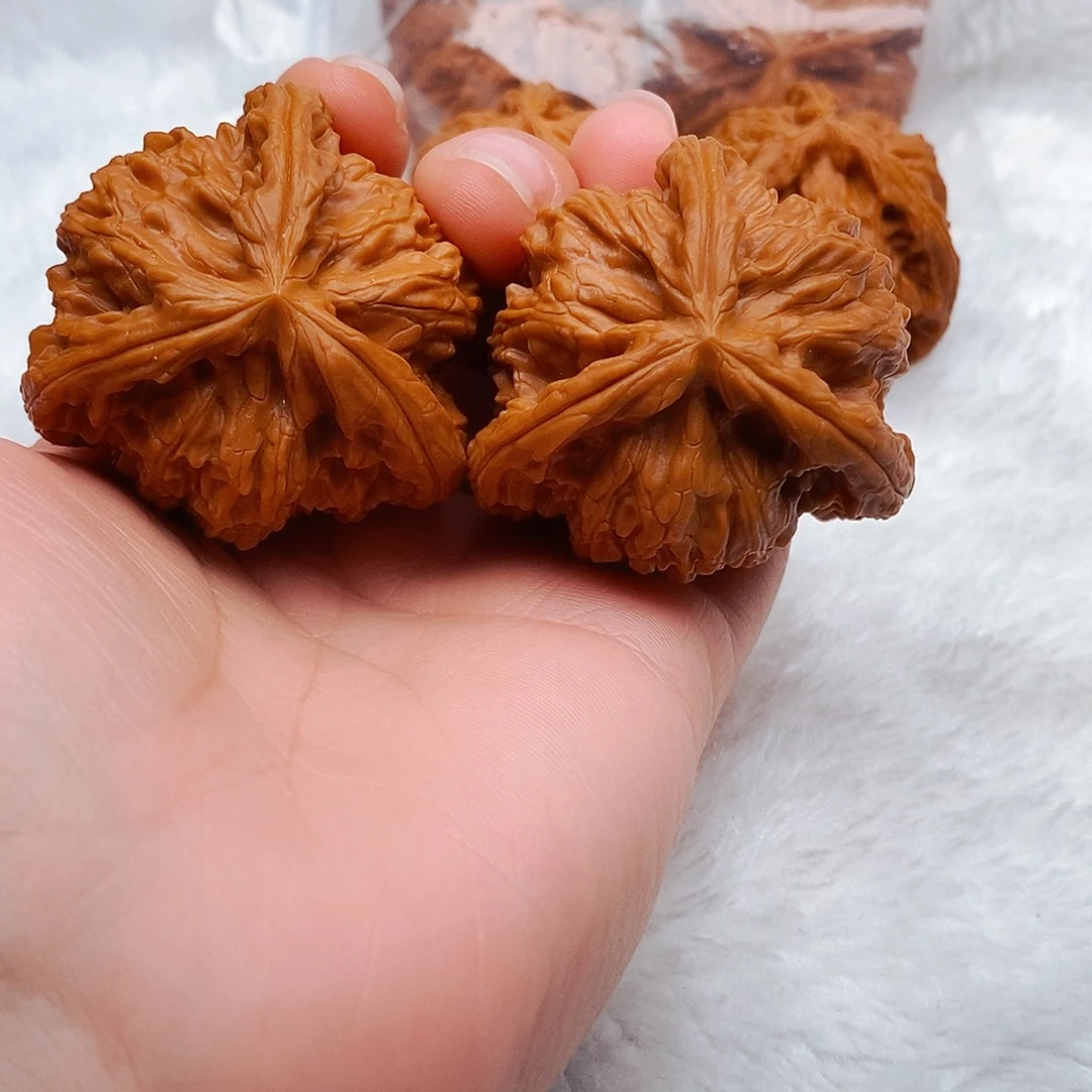 风***样文玩核桃吊坠三棱