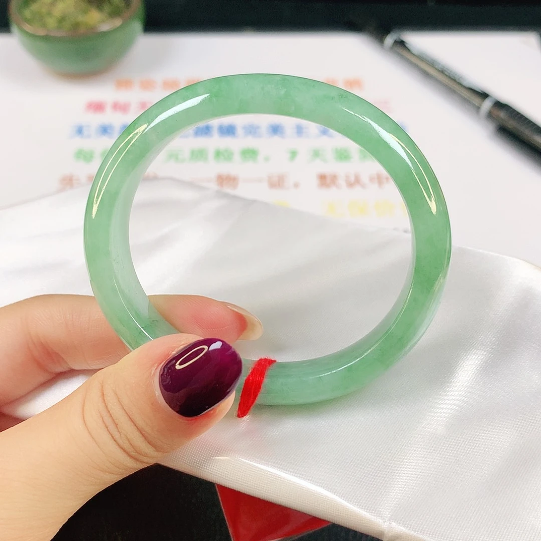 翡翠手镯未镶嵌翡翠手镯1873