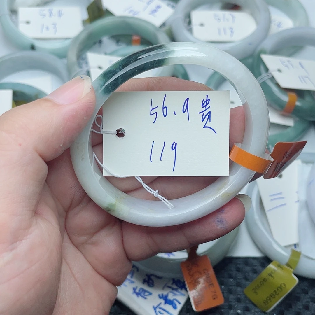 未镶嵌手镯翡翠翡翠手镯
