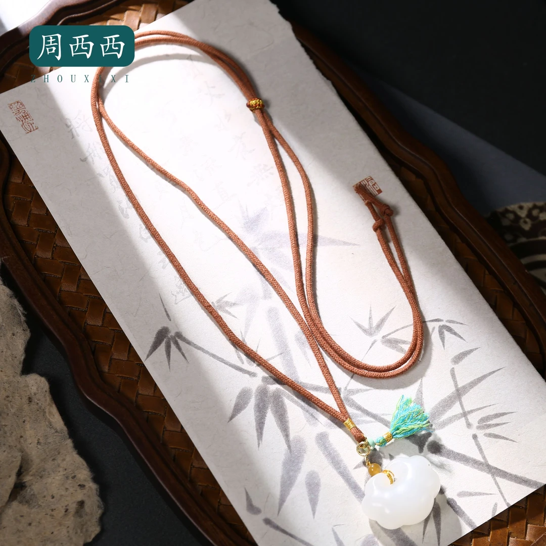 周西西精美珠宝18k白玉如意锁项链长1.9宽2.5高1.2多样性发18004