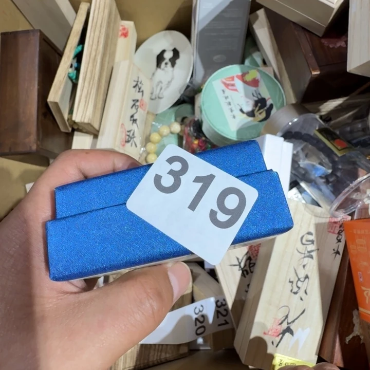 吕***善瓷片可口可乐了看看