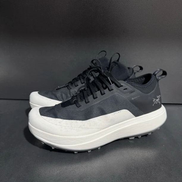 95新 ARC'TERYX/始祖鸟 41码/始祖鸟 95新 低帮跑步休闲鞋
