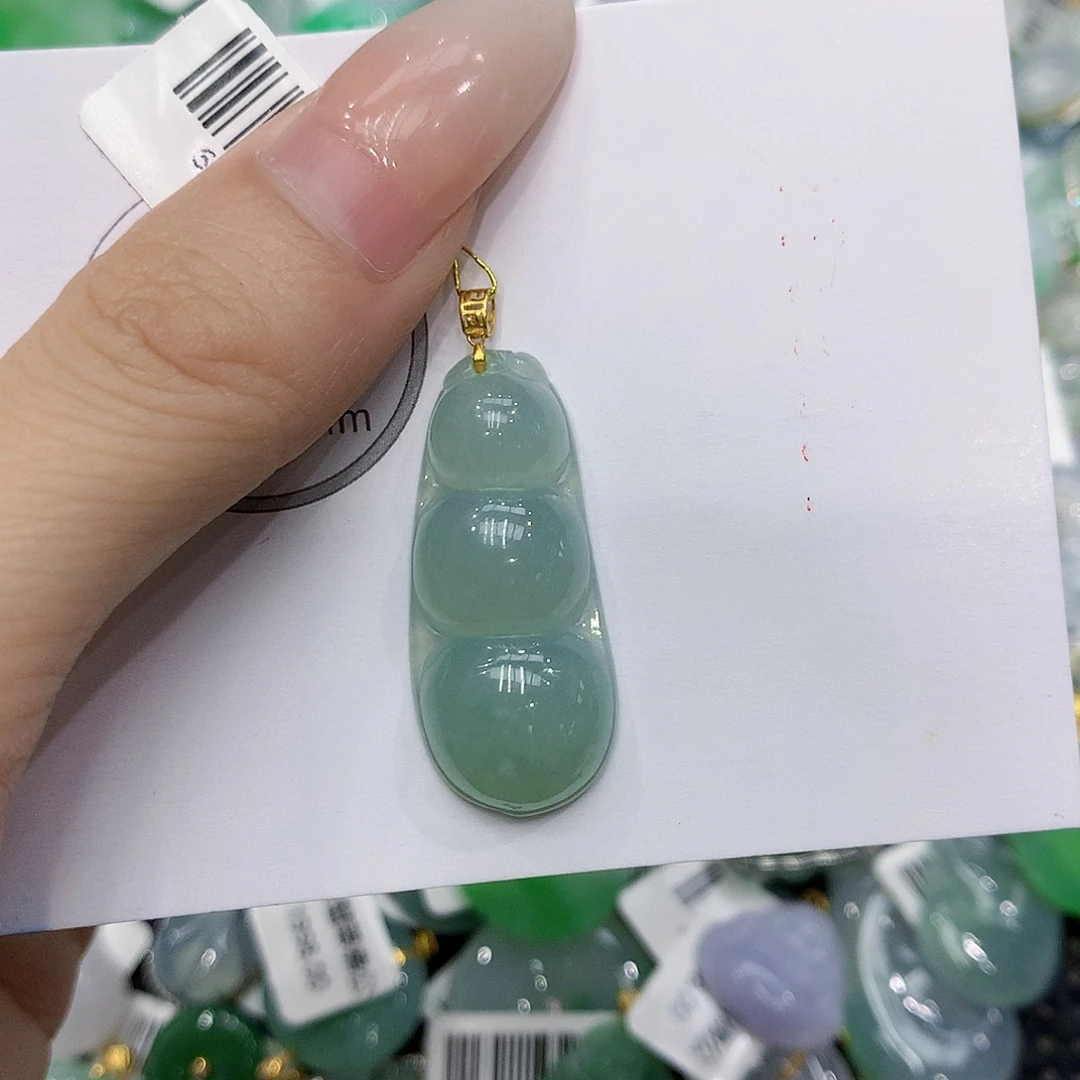 颈饰18K金镶嵌翡翠111111111