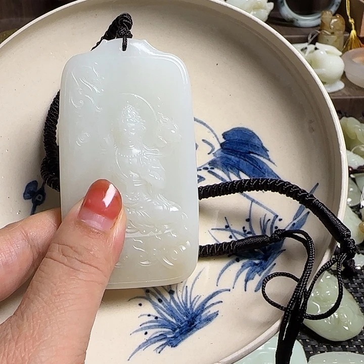 天***健瓷片新号开播瓷盘一件