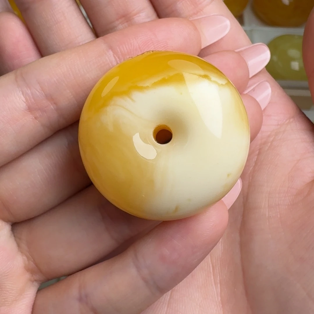 蜜蜡未镶嵌毛衣链无优化无烤色无补胶无覆膜无辐照无煮蜜