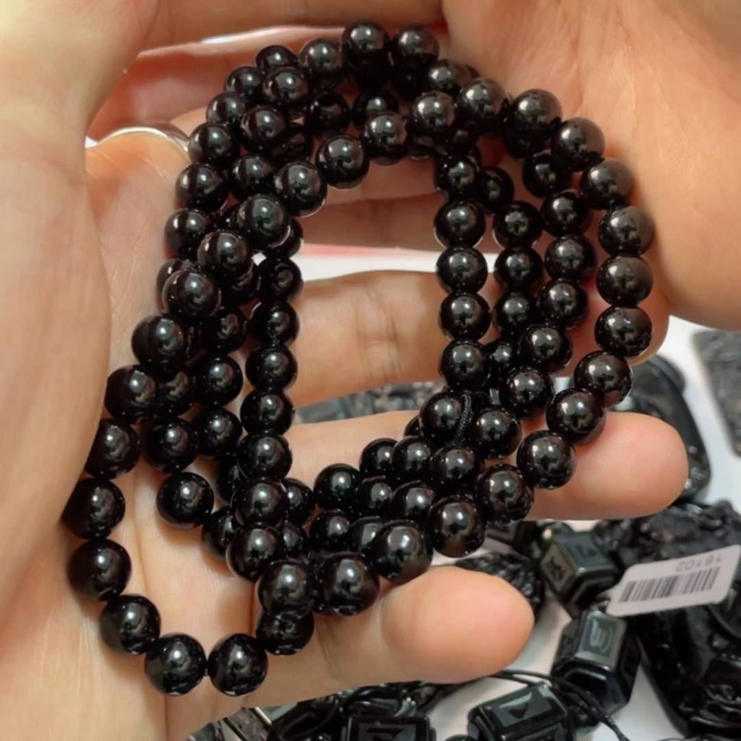 【闪购商品】翡翠吊坠(不含链)未镶嵌卡8左右