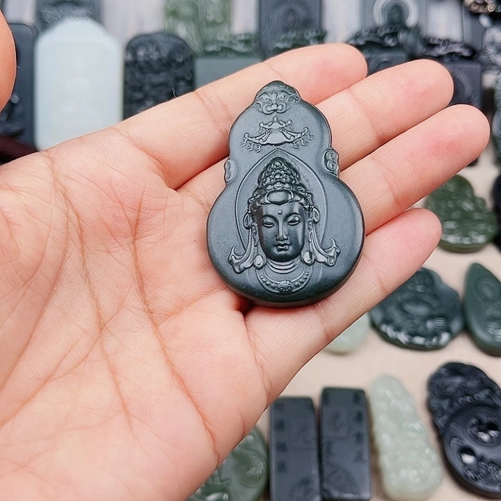 和田玉未镶嵌颈饰