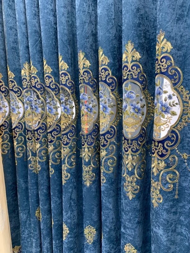 6102雪尼尔绣花窗帘 宽度7.2米高度2.77米左右 对开两片）