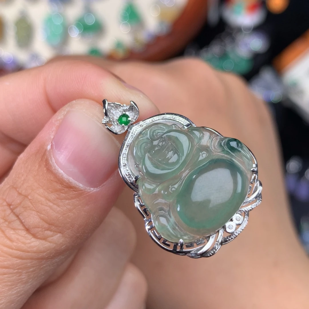 翡翠吊坠(不含链)18K金镶嵌