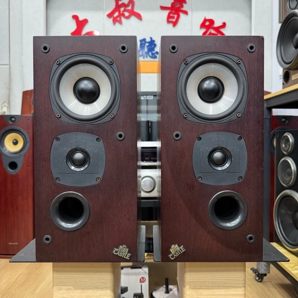 8新  英国城堡TAY发烧书架音箱一对，正常使用运费自理