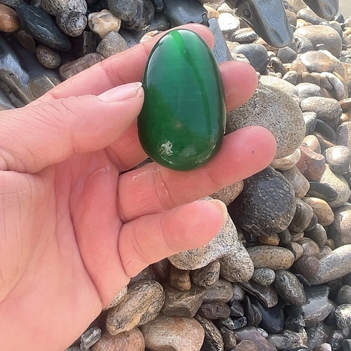 未镶嵌和田玉（糖玉）挂件