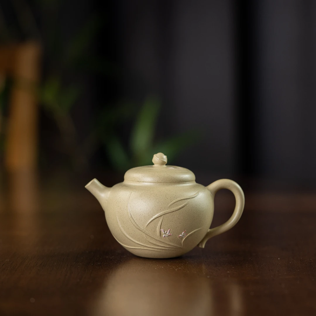 珽珽茶器【欢聚一堂】 木兰花开 丁梓凌制 本山绿140cc 宜兴紫砂壶