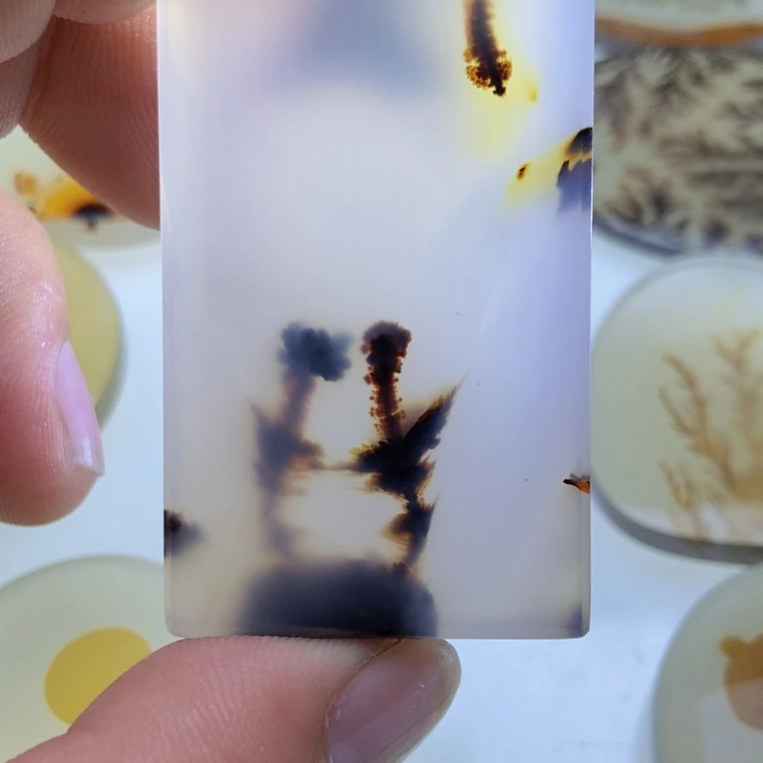 【闪购商品】未镶嵌颈饰玛瑙/玉髓志****茶