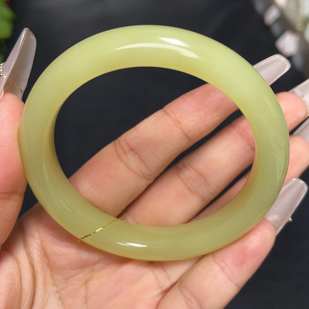 和田玉未镶嵌手镯55