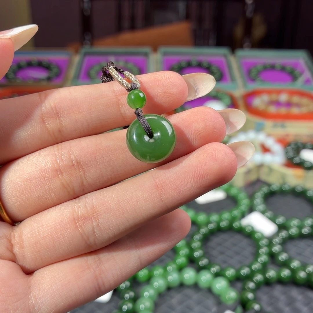 和田玉（碧玉）未镶嵌颈饰