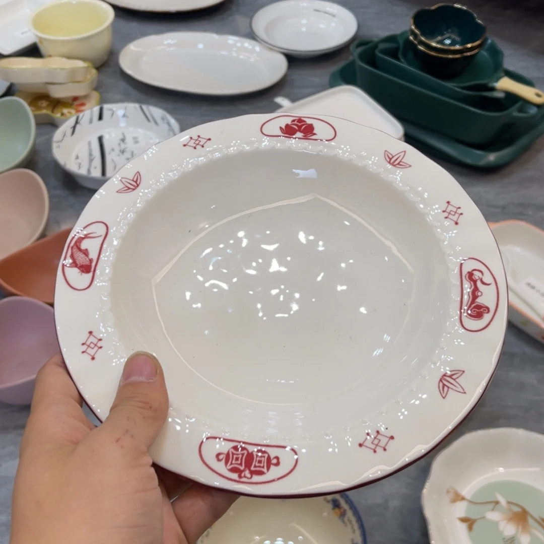 陶瓷微瑕餐具介意勿拍，满18飞！