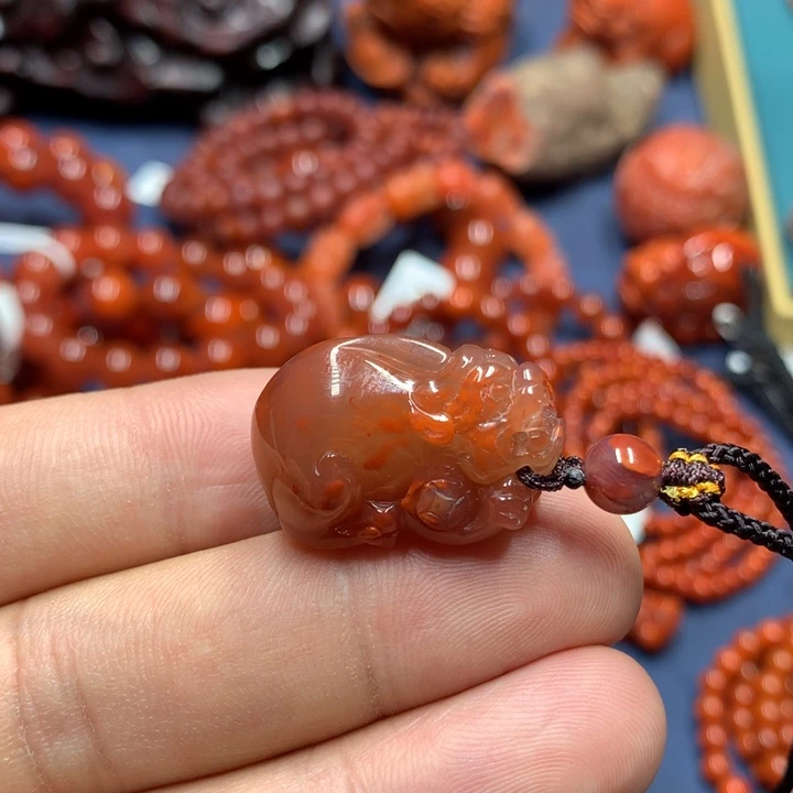 南红玛瑙吊坠(不含链)未镶嵌