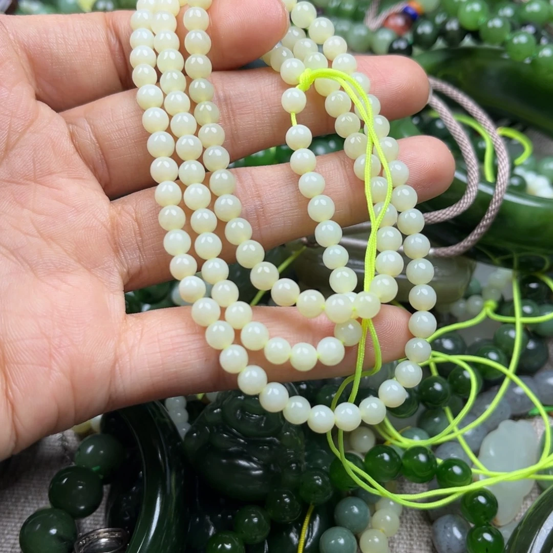 和田玉（黄玉）未镶嵌颈饰