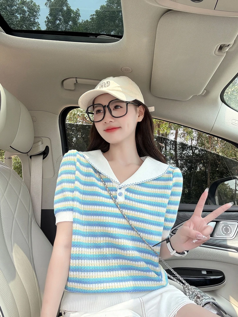 时尚休闲蓝色条纹短袖百搭显瘦上衣女2025夏季新款高级感减龄上衣