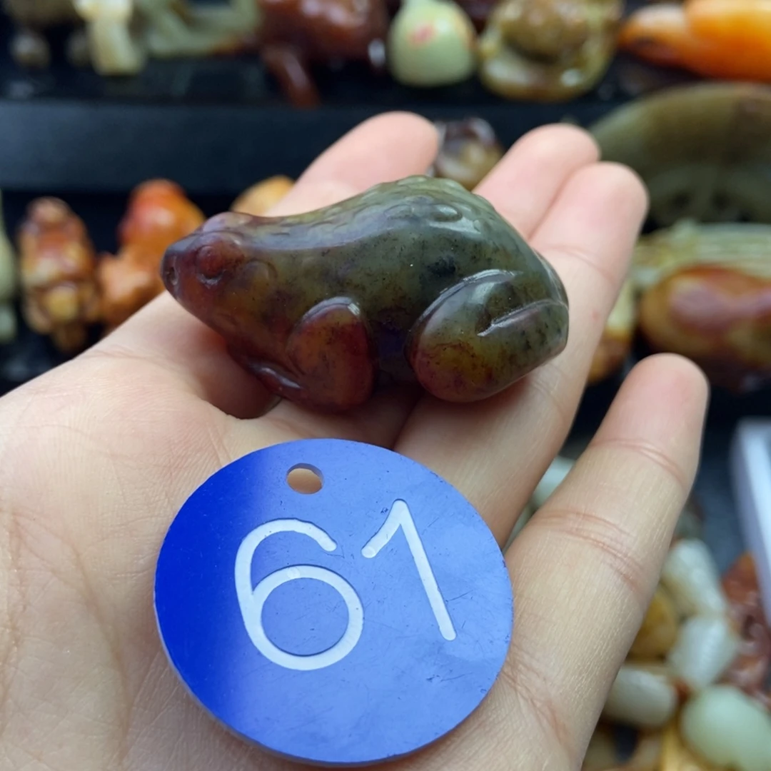 和田玉（糖玉）未镶嵌颈饰