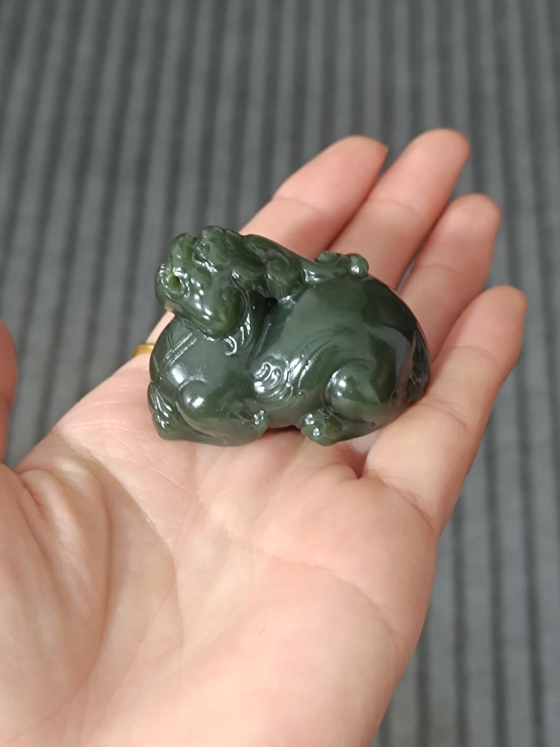 和田玉貔貅手把件摆件
