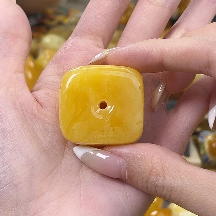 琥珀未镶嵌珠宝奇石琥珀蜜蜡J101