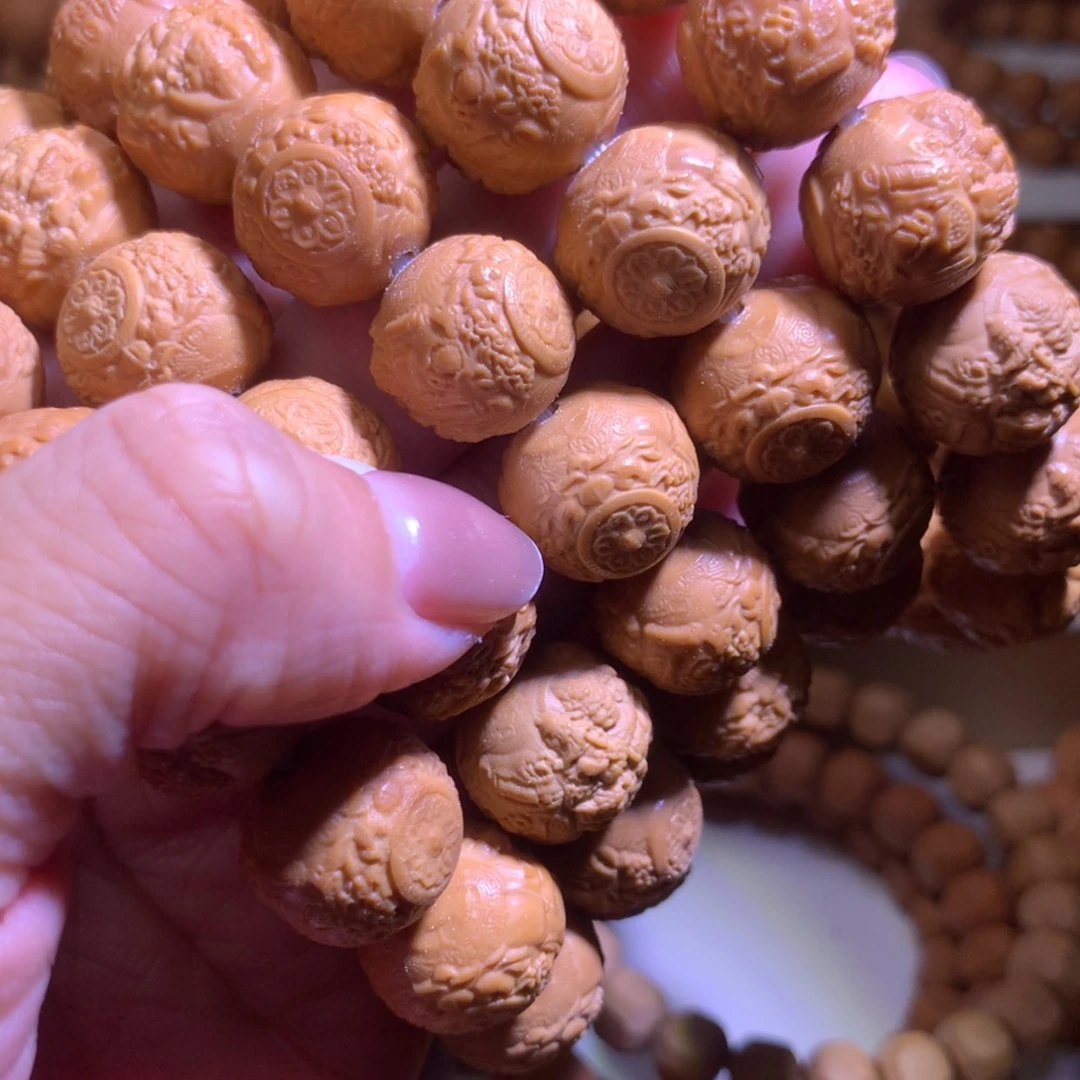 【闪购商品】猴头核桃吊坠黄财神全品