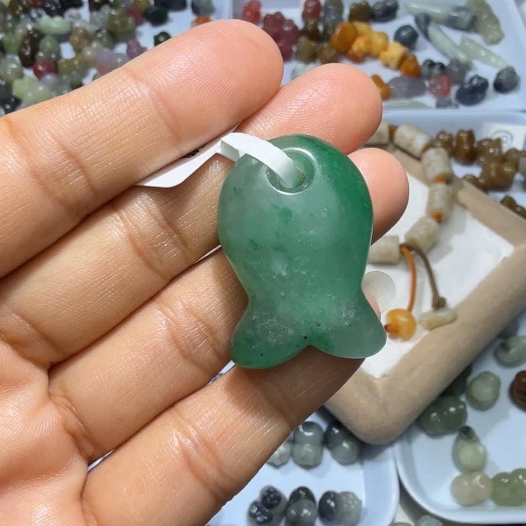 和田玉未镶嵌珠宝奇石