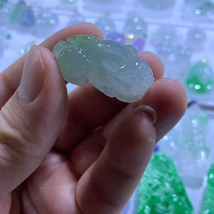 翡翠未镶嵌颈饰天然翡翠A货吊坠