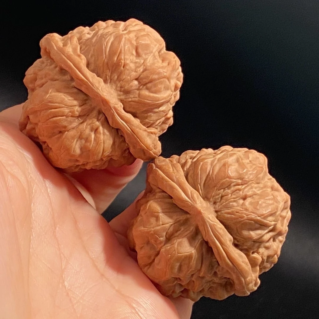 麻核桃手把件默认瑕疵